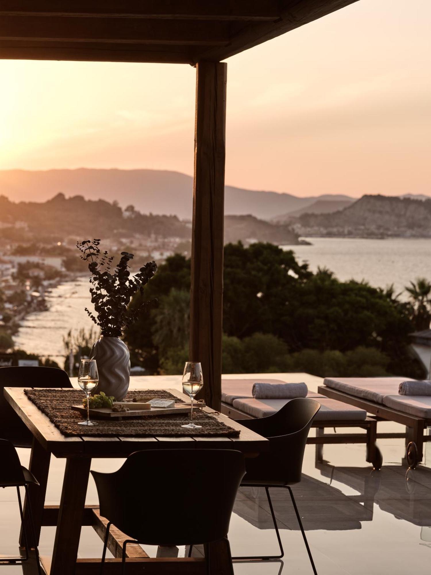 Ananta Blue Residence Argassi Ngoại thất bức ảnh
